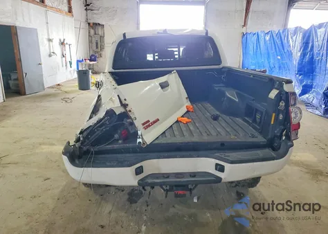 2013 Toyota Tacoma from USA, damaged, VIN 3TMLU4EN1DM126576